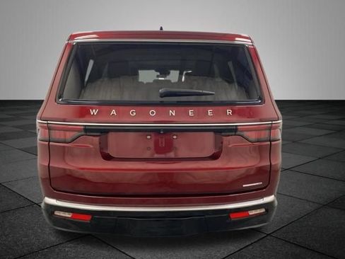 Used 2024 Jeep Wagoneer Series II w/ Convenience Group I AWD/4WD image 4