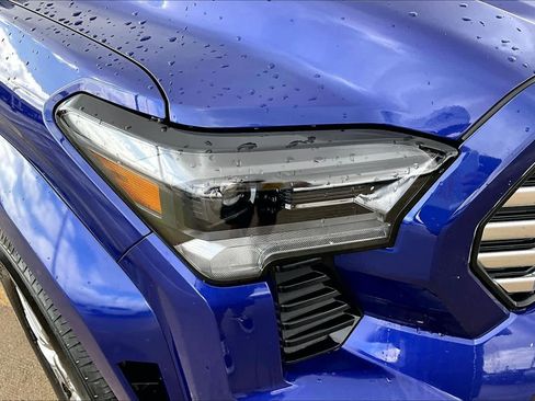 Certified 2024 Toyota Tacoma Limited w/ Limited Package (LT) image 27