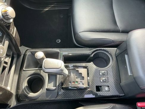 Used 2022 Toyota 4Runner TRD Off-Road Premium image 18