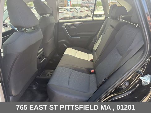 Used 2025 Toyota RAV4 XLE w/ Convenience Package AWD/4WD image 18