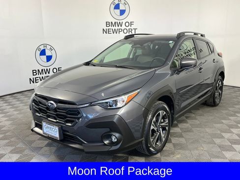 Used 2024 Subaru Crosstrek 2.0i Premium AWD/4WD image 3
