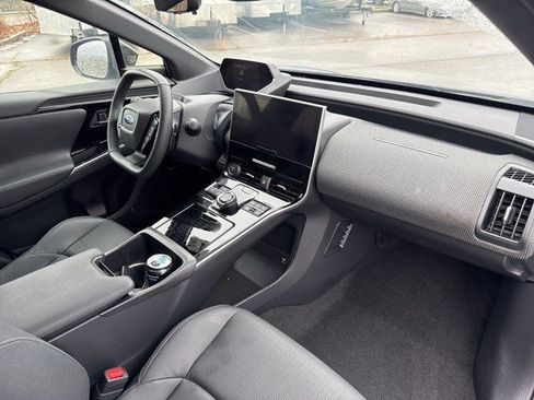 Used 2024 Subaru Solterra Touring image 16