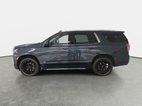 Used 2022 Chevrolet Tahoe LT w/ Luxury Package image 8