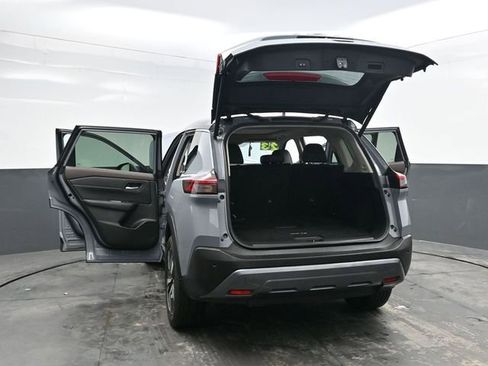 Used 2023 Nissan Rogue SL image 44