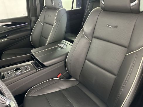 Used 2023 Cadillac Escalade Sport w/ LPO, ONYX Package AWD/4WD image 23