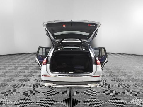 Certified 2026 Mercedes-Benz Maybach GLS 600 4MATIC image 9