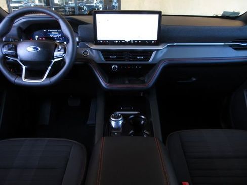 Used 2025 Ford Explorer ST-Line w/ Premium Package image 19