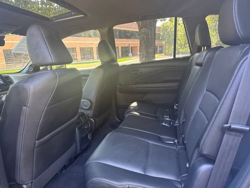 Used 2023 Honda Passport EX-L image 22