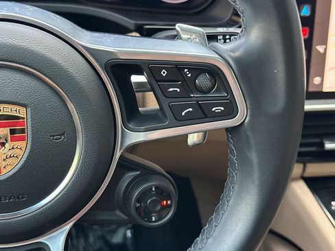 Certified 2023 Porsche Cayenne AWD/4WD image 28
