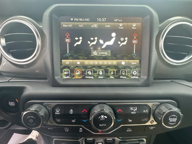 Used 2023 Jeep Wrangler Unlimited Sahara w/ Cold Weather Group AWD/4WD image 22