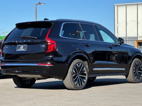 New 2026 Volvo XC90 T8 Plus w/ Protection Package AWD/4WD image 2