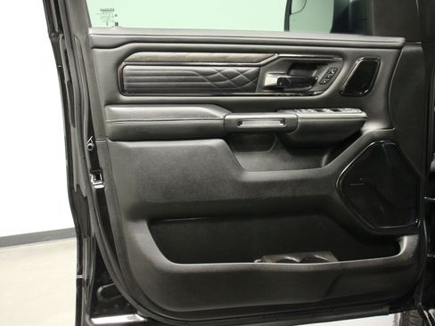 Used 2025 RAM 1500 Limited image 17