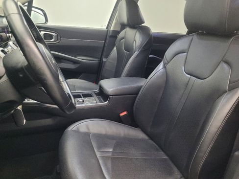 Used 2022 Kia Sorento S w/ Panoramic Sunroof Package FWD image 17