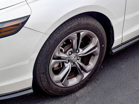 Certified 2023 Honda Accord EX image 12