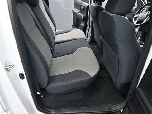 Used 2020 Toyota Tacoma TRD Off-Road image 14