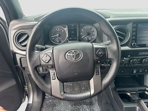 Used 2023 Toyota Tacoma TRD Sport w/ Black Out Package (TMS) image 11