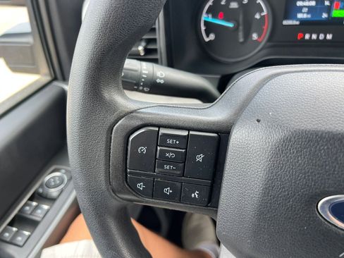 Used 2024 Ford F250 XLT AWD/4WD image 33