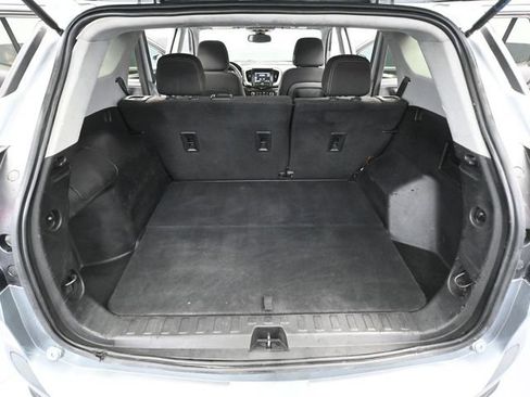 Used 2024 GMC Terrain SLE FWD image 38
