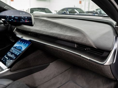 Used 2024 Lucid Air Sapphire image 35