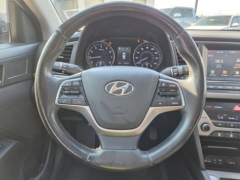 Used 2017 Hyundai Elantra Value Edition FWD image 17