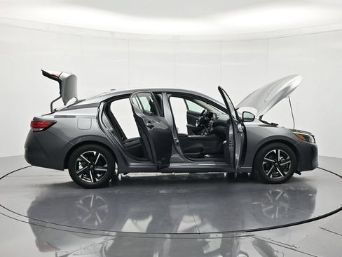 Used 2024 Nissan Sentra SV FWD image 47