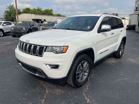 Used 2021 Jeep Grand Cherokee Limited w/ Sun & Sound Group AWD/4WD image 3