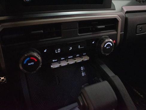 Used 2026 Toyota Tacoma TRD Sport AWD/4WD image 15