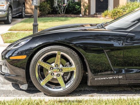 Used 2008 Chevrolet Corvette Coupe w/ Preferred Equipment Group RWD image 4