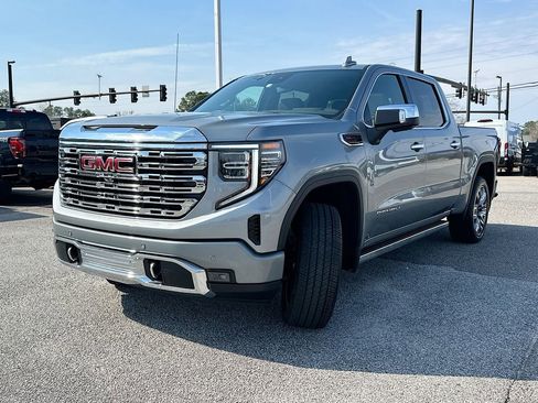 Used 2026 GMC Sierra 1500 Denali image 2