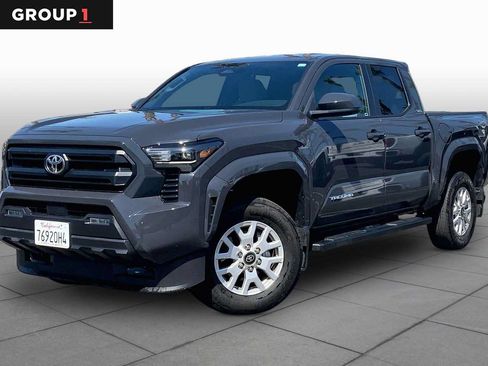 Certified 2025 Toyota Tacoma SR5 AWD/4WD image 1