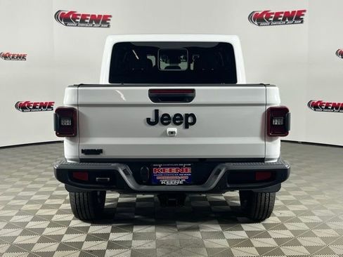 New 2025 Jeep Gladiator Sport w/ Premium Package image 7