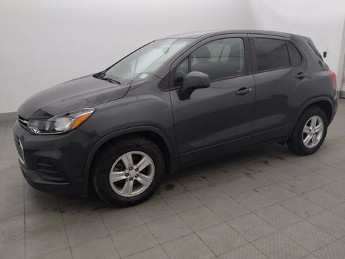 Used 2020 Chevrolet Trax LS w/ Tint and Cruise Package FWD image 2