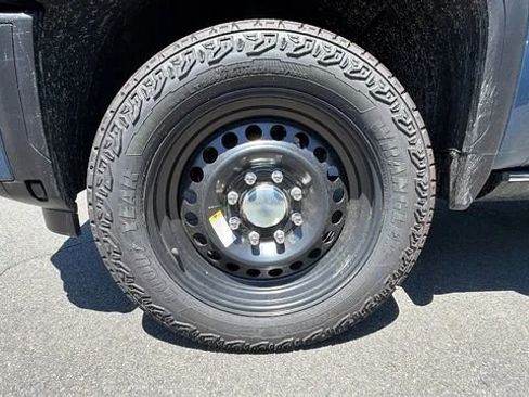 New 2026 GMC Sierra 2500 Denali Ultimate AWD/4WD image 9