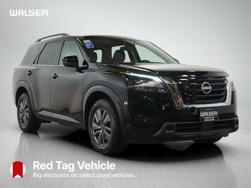 Used 2025 Nissan Pathfinder SV AWD/4WD image 7
