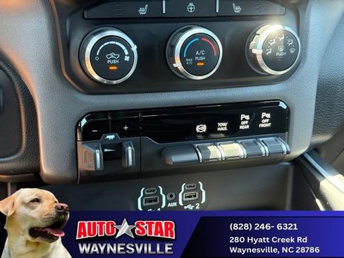 Used 2022 RAM 2500 Big Horn w/ Night Edition AWD/4WD image 14
