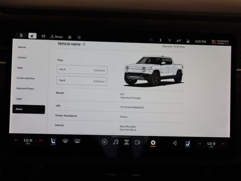 Used 2022 Rivian R1T Adventure image 21