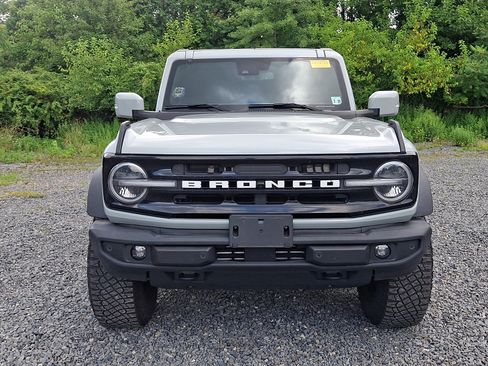 Used 2024 Ford Bronco Outer Banks w/ Sasquatch Package AWD/4WD image 2