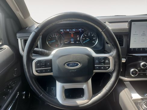 Used 2024 Ford Expedition Max XLT RWD image 12