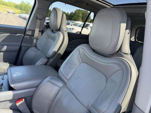 Used 2020 Lincoln Aviator Reserve w/ Equipment Group 202A AWD/4WD image 11