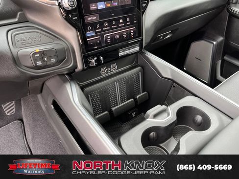 New 2026 RAM 2500 Laramie AWD/4WD image 13