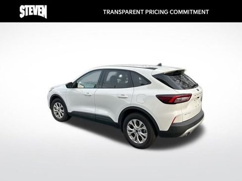 Used 2025 Ford Escape Active image 3