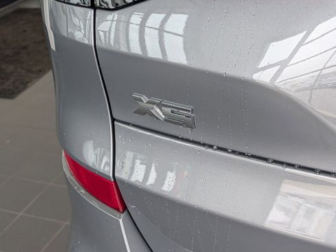 New 2026 BMW X5 M60i image 4