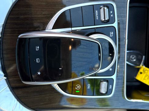 Used 2015 Mercedes-Benz C 300 4MATIC Sedan image 21