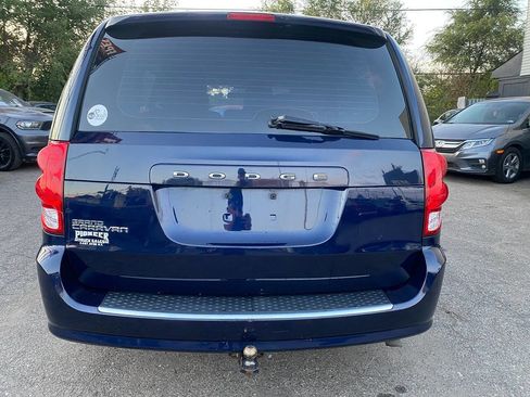 Used 2014 Dodge Grand Caravan American Value Package FWD image 8