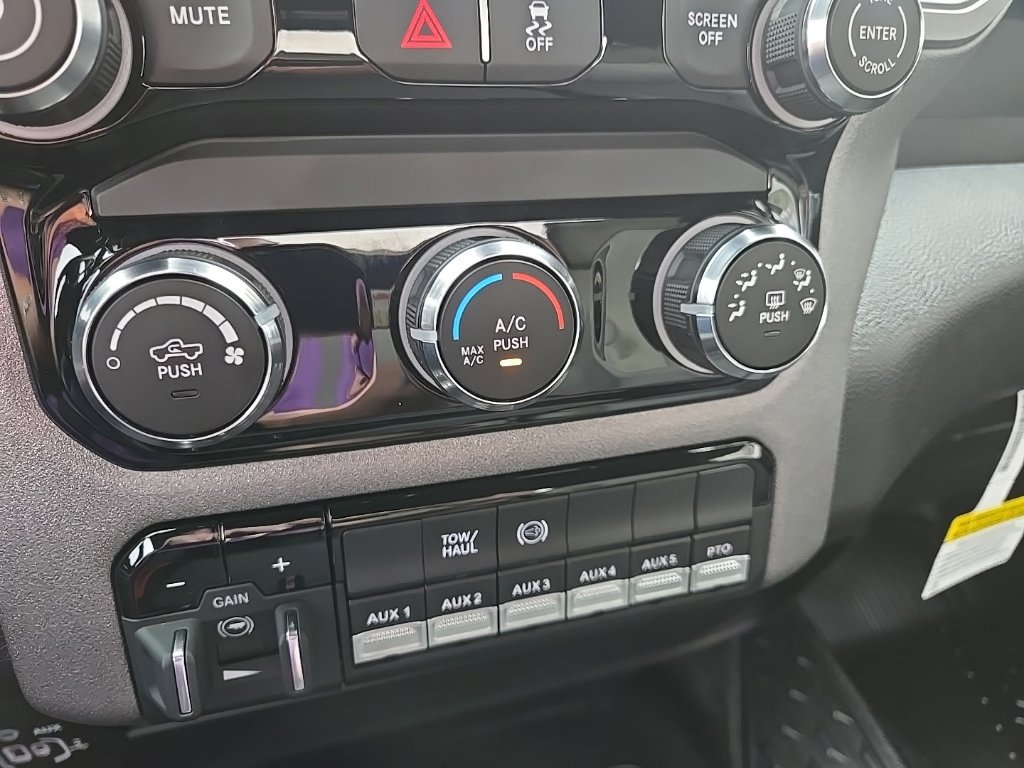 New 2026 RAM 5500 Tradesman w/ Chrome Appearance Group AWD/4WD image 69