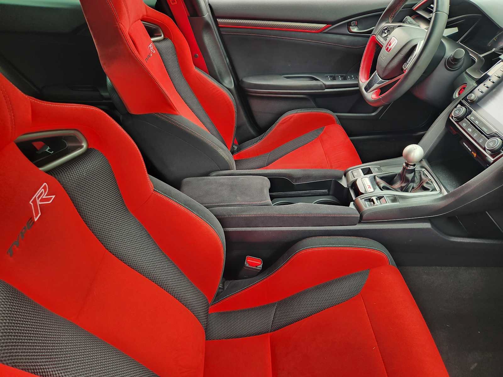 Used 2019 Honda Civic Type R image 13