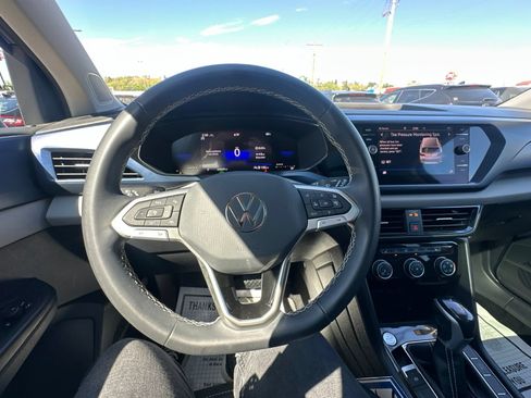 Certified 2023 Volkswagen Taos SE AWD/4WD image 47