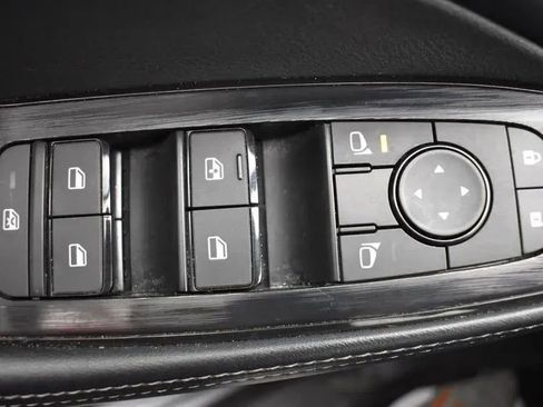 Used 2024 Nissan Rogue SV FWD image 21