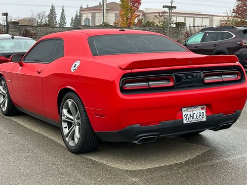 Used 2020 Dodge Challenger R/T image 4