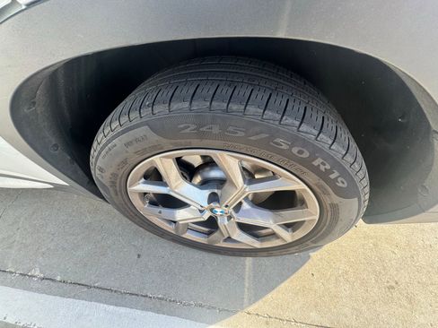 Used 2024 BMW X4 xDrive30i w/ Parking Assistance Package image 5